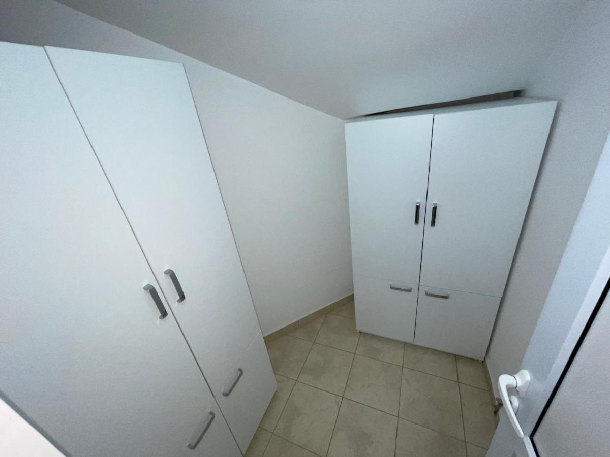 באר Apartment Susanj מראה חיצוני תמונה