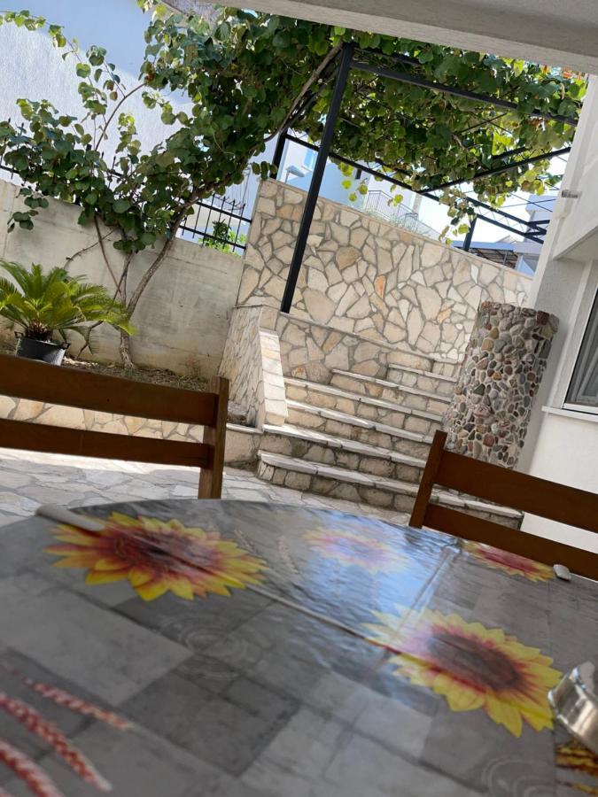 באר Apartment Susanj מראה חיצוני תמונה