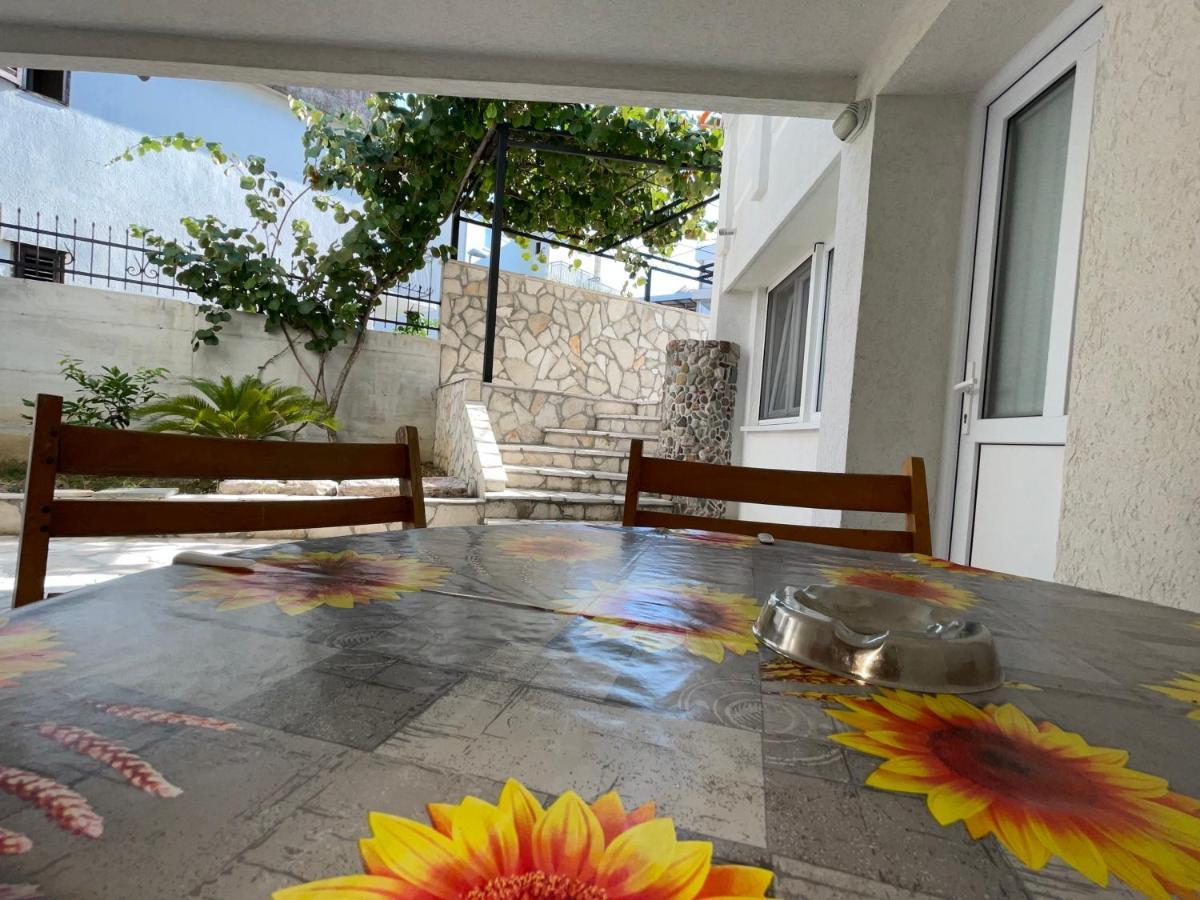 באר Apartment Susanj מראה חיצוני תמונה