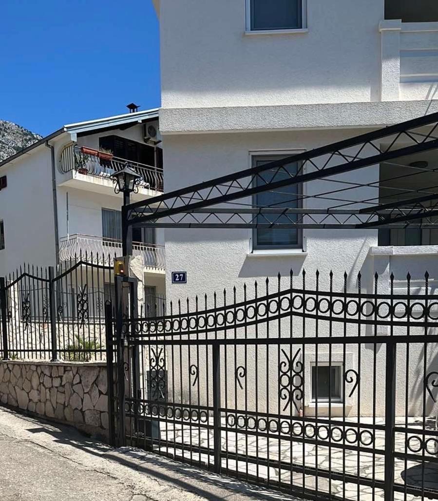 באר Apartment Susanj מראה חיצוני תמונה