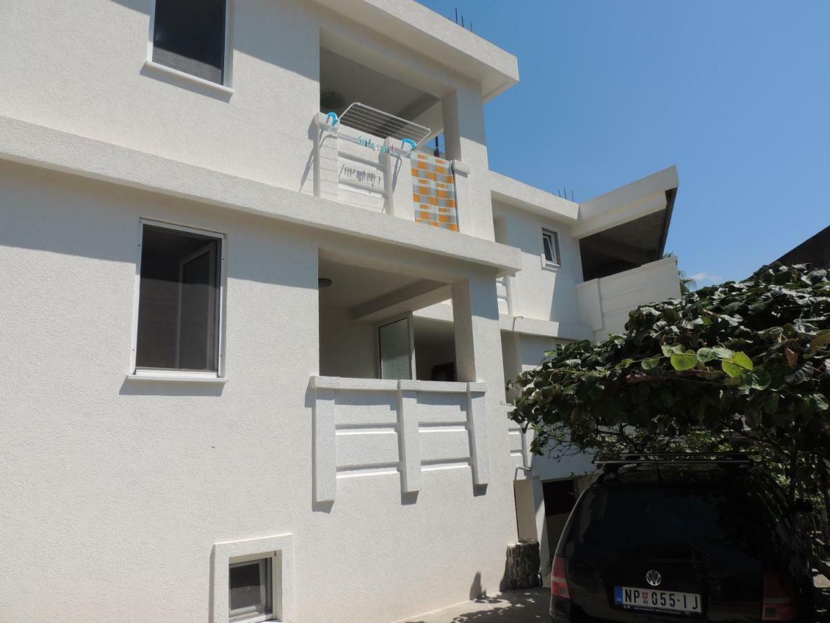 באר Apartment Susanj מראה חיצוני תמונה