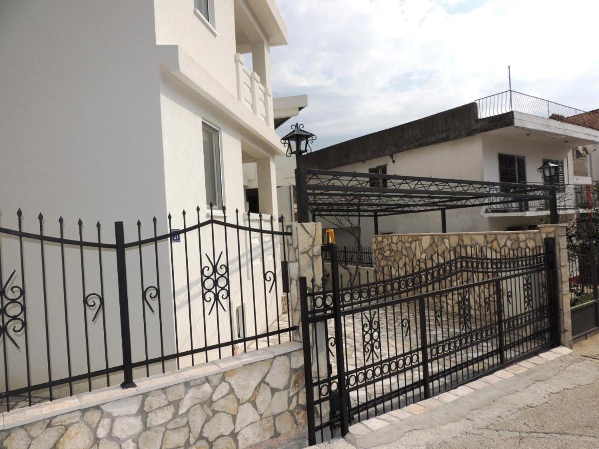 באר Apartment Susanj מראה חיצוני תמונה