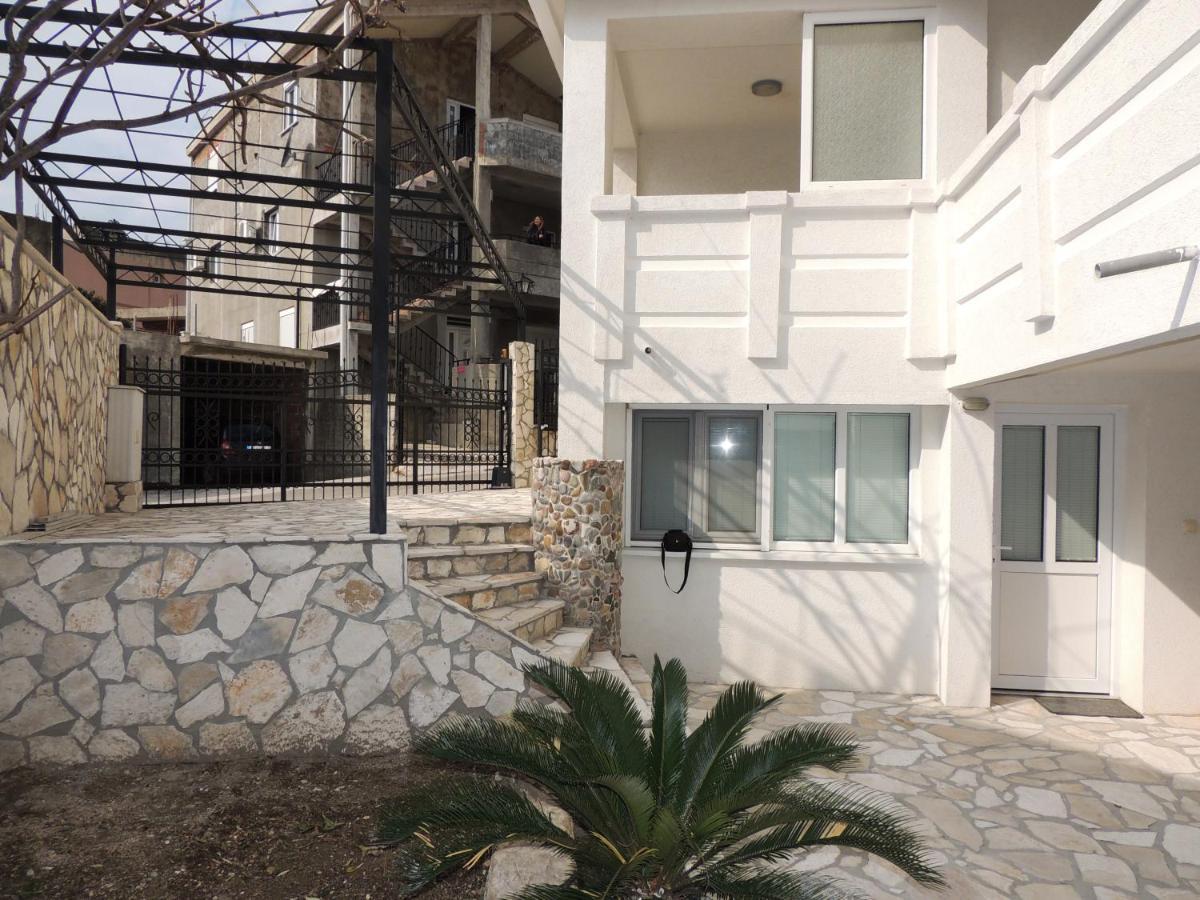 באר Apartment Susanj מראה חיצוני תמונה